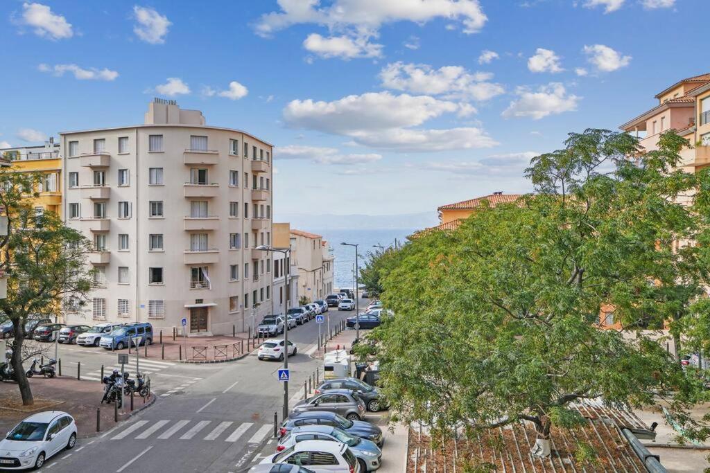 Charmant Appartement Vue Mer 7Eme - Plage 200M Марсилия Екстериор снимка